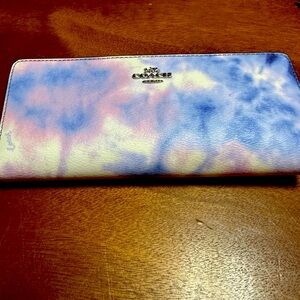 Coach slim wallet Tie Dye Spring 
New without tag